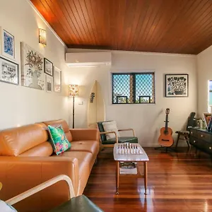 https://edmund-street-47-shelly-beach.queenslandhotels.net